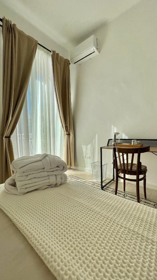Dimora Al Campanile Bed & Breakfast Sannicandro di Bari Exterior foto