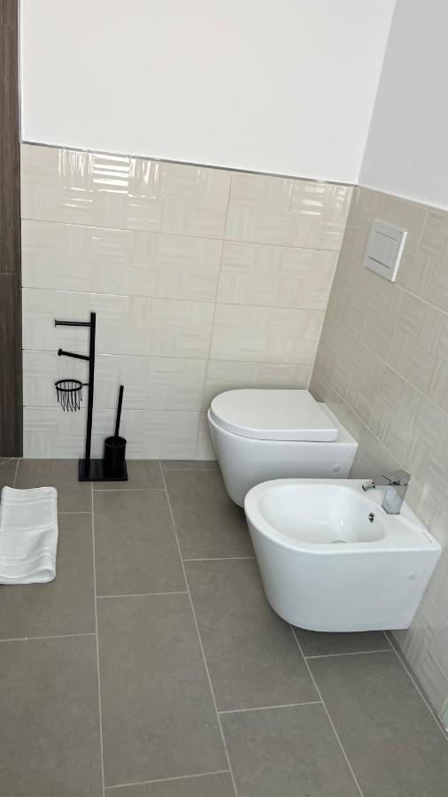 Dimora Al Campanile Bed & Breakfast Sannicandro di Bari Exterior foto